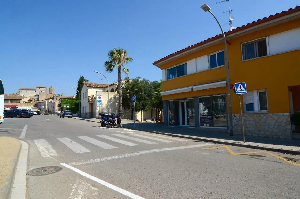 Apartamento Trias Plaza Pals 0*,  España